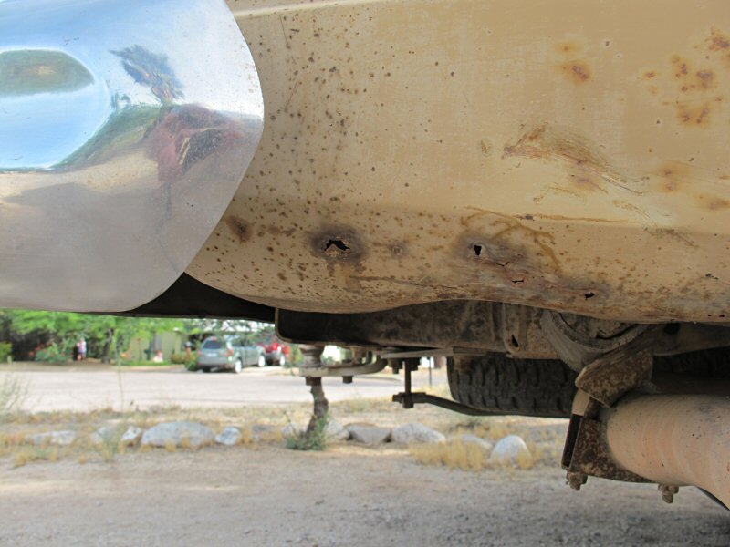 rear fender rust 1977 Jeep Wagoneer