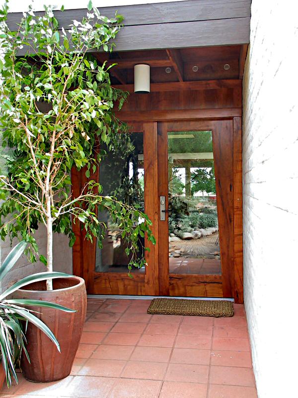 trapazoid mesquite door close-up